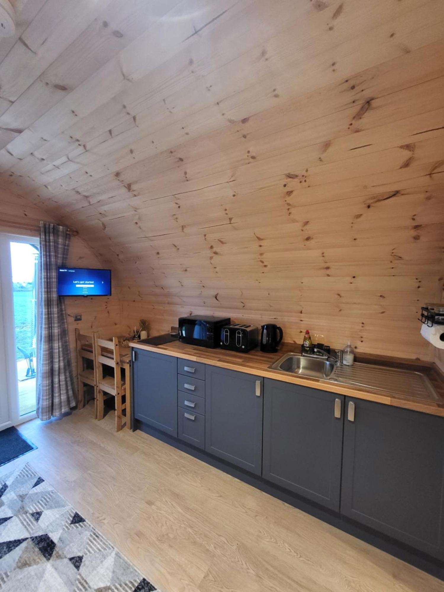 Hotel Lois' Pod With Hot Tub, Near Airport Bristol Exterior foto